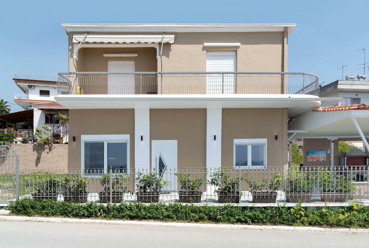 Villa Alexandra Неа Ираклия Екстериор снимка